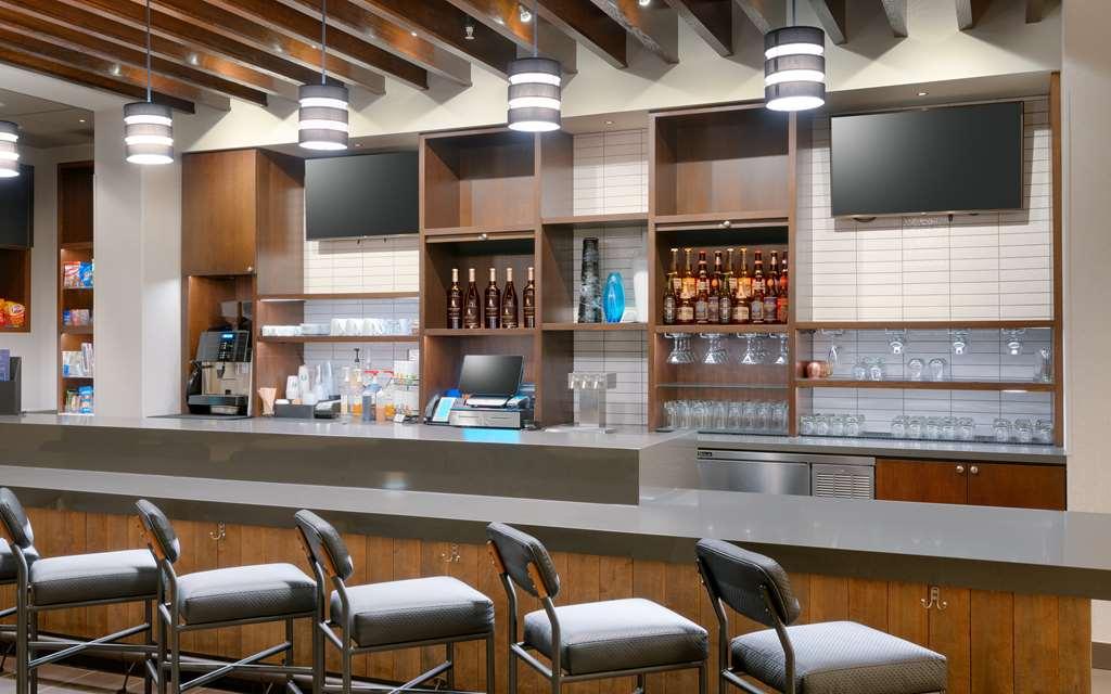 Hyatt Place Anchorage-Midtown Restaurant foto